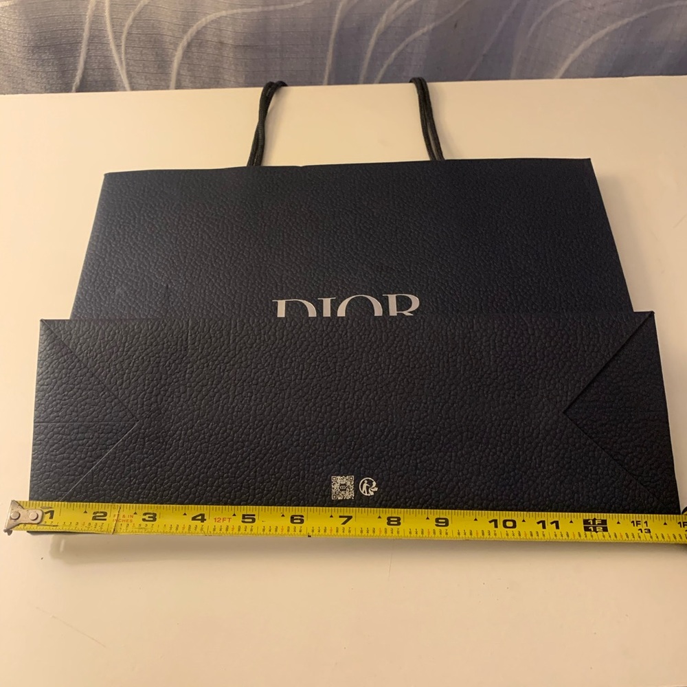 Dior Black Shopping Bag - Picture 6 of 8